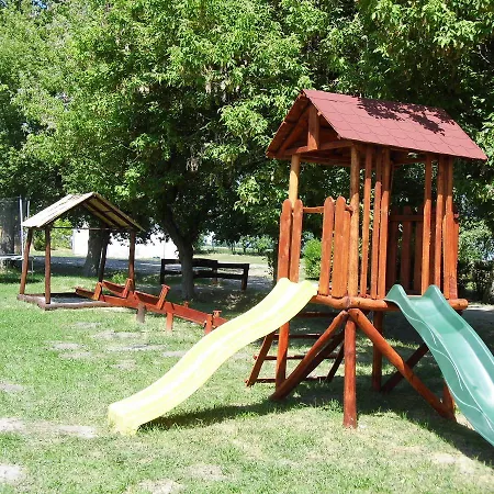Oda ve Kahvaltı Vad Es Vizivilag Park Panzio Kisfokto