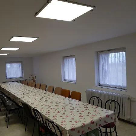 Vad Es Vizivilag Park Panzio Kisfokto Oda ve Kahvaltı *