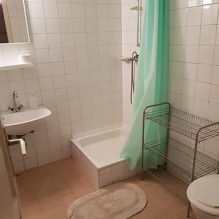 Oda ve Kahvaltı Vad Es Vizivilag Park Panzio Kisfokto Fokto
