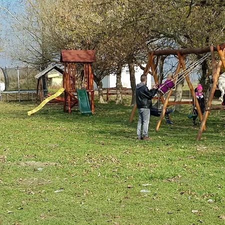 Vad Es Vizivilag Park Panzio Kisfokto